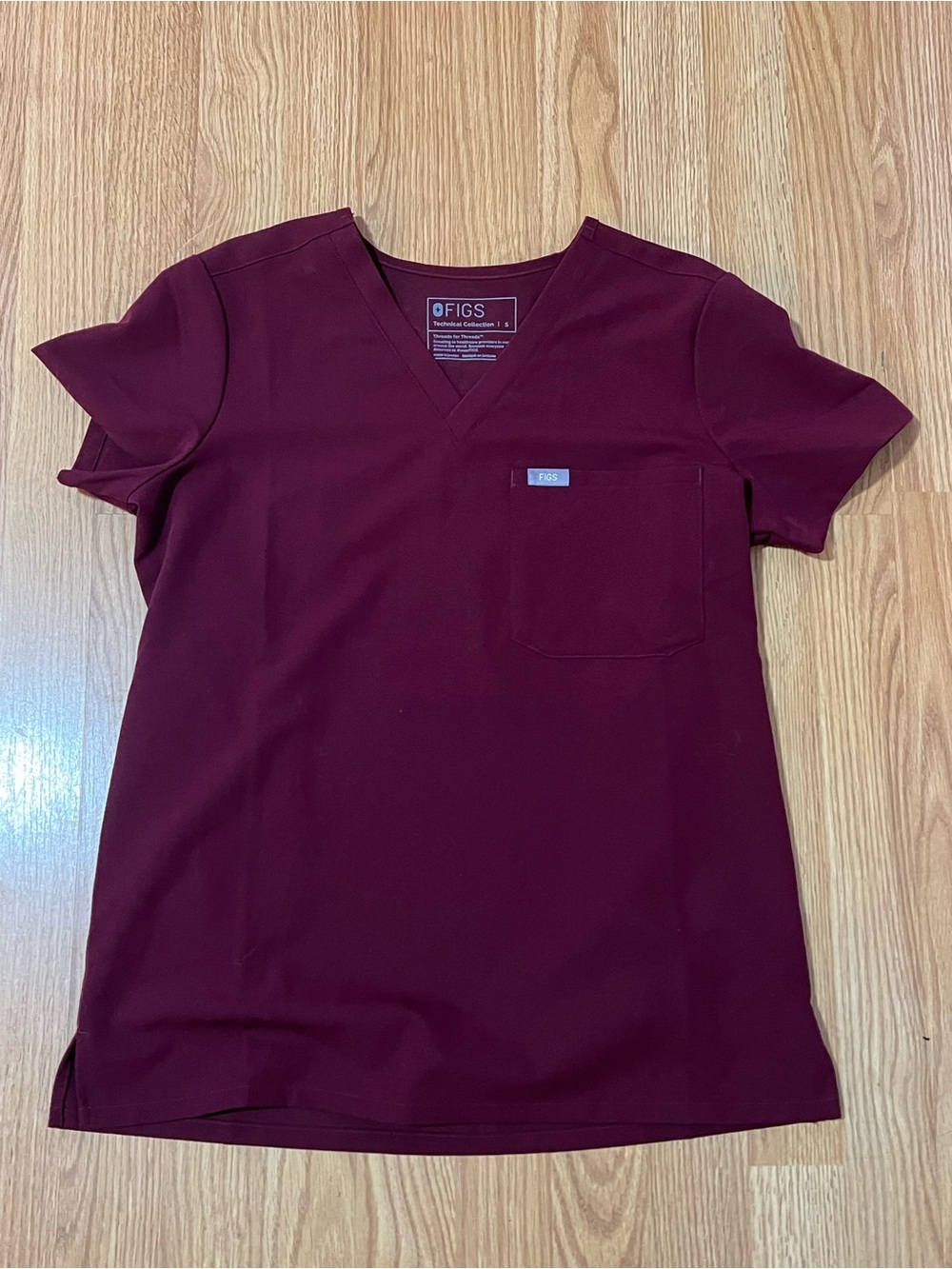 FIGS V-Neck Scrub Top Burgundy SMALL for both